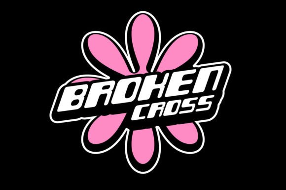 Broken Heart Y2K Graphic Design: A Nostalgic Edge for Modern Streetwear